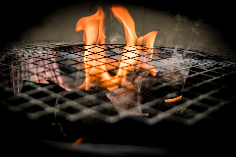  Isländisches Landschaftsdrama aus Feuer und Eis